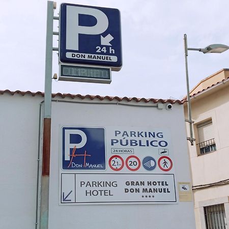Apartamentos La Almena 2 Caceres Bagian luar foto